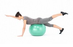 extension-jambe-bras-alterne-ballon-exercice